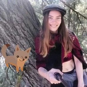 Meet your Posher, Crystal